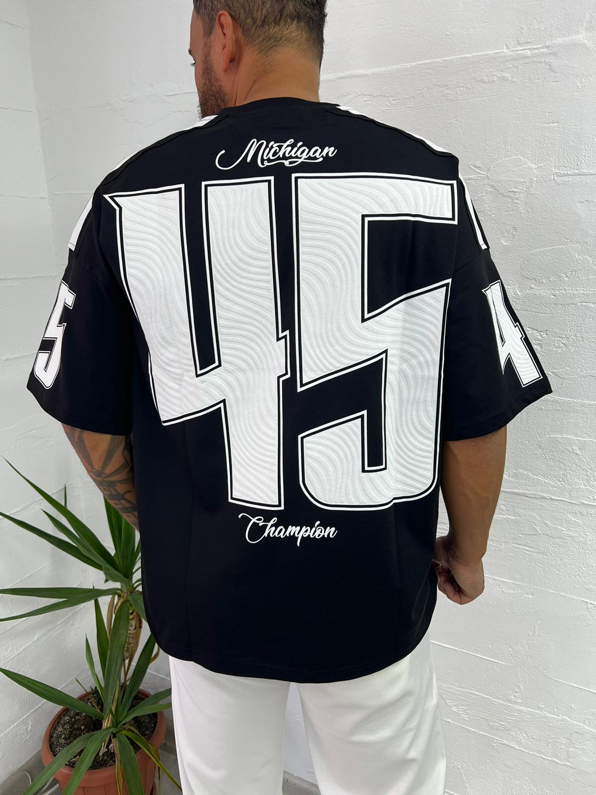 45 Michigan Champion Tshirt MC:04