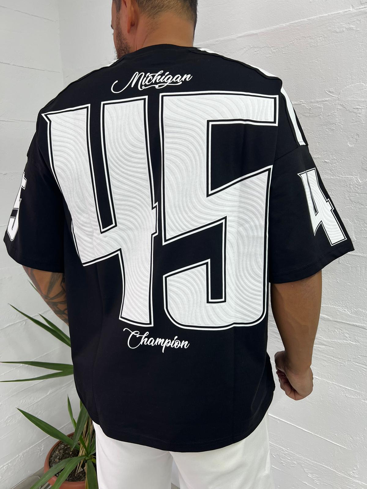 45 Michigan Champion Tshirt MC:04