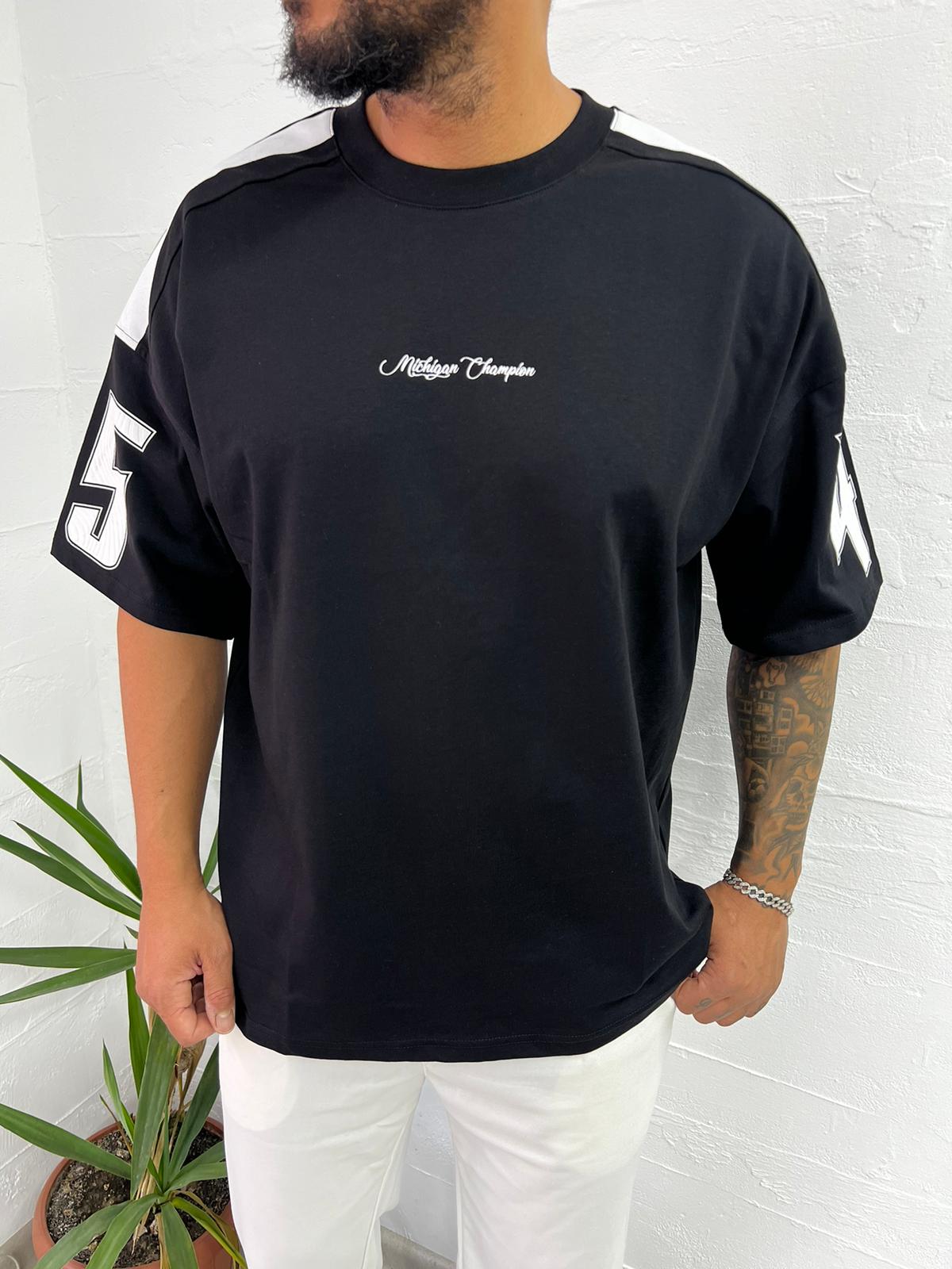 45 Michigan Champion Tshirt MC:04